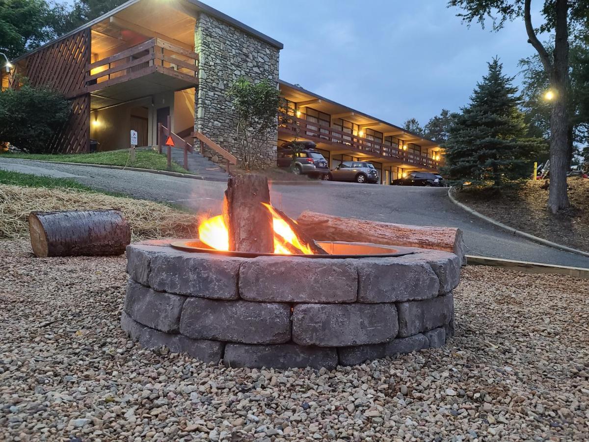 The Mountaineer Inn - Asheville Ngoại thất bức ảnh